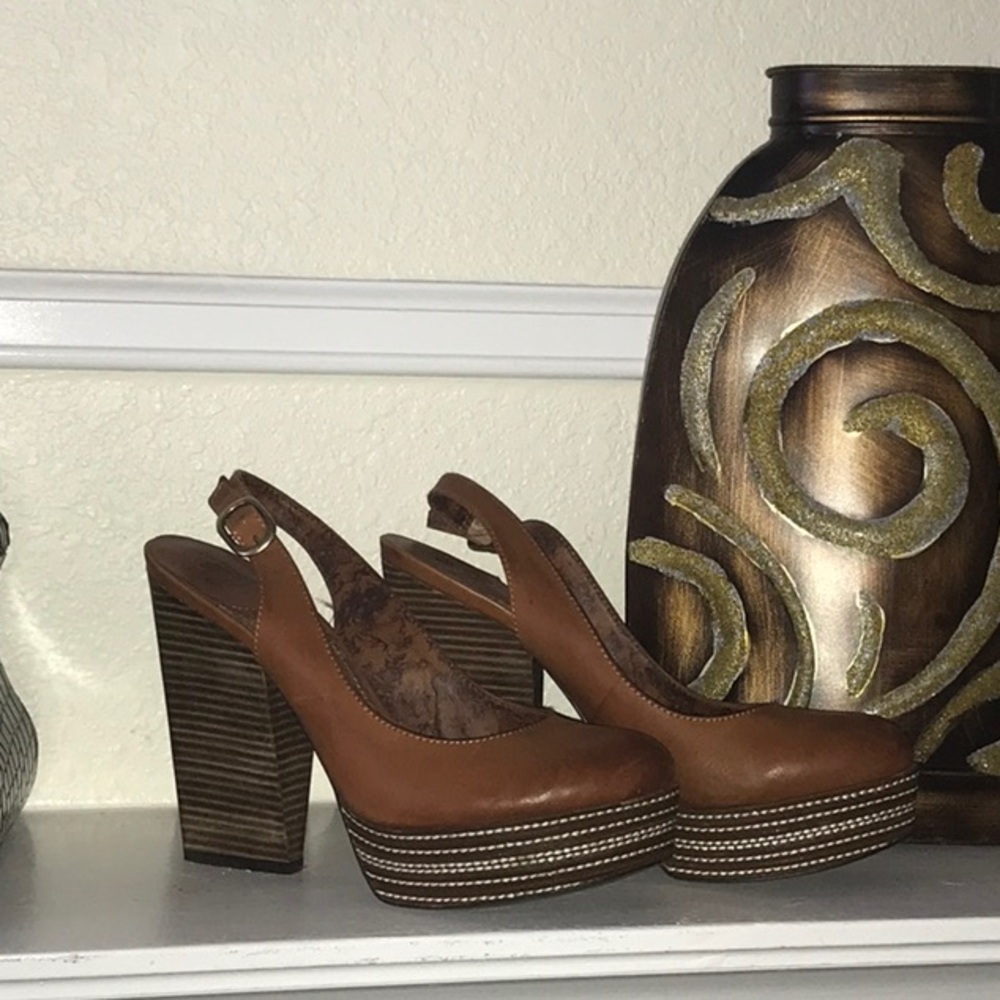 SHOES...  SHOES...  SHOES...  Lucky Brand
